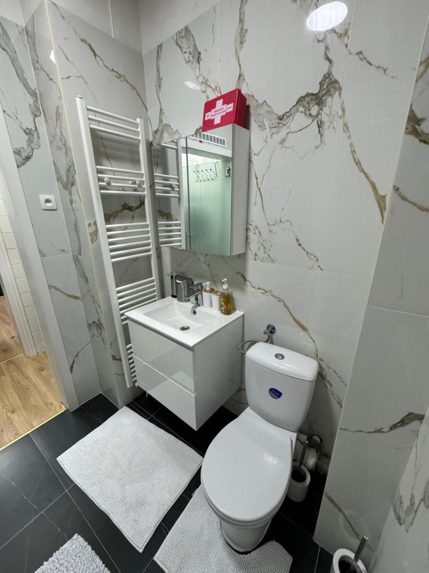 Appartement 2 Chambre Luxueuse A Jette Brussels Exterior photo