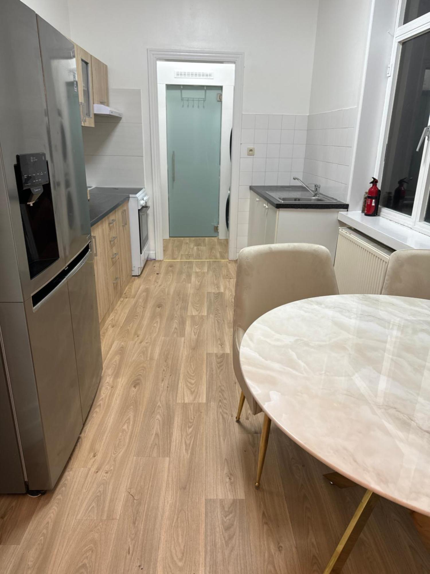 Appartement 2 Chambre Luxueuse A Jette Brussels Exterior photo